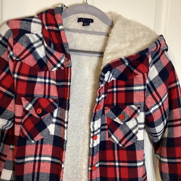 UK2LA Women's Fleece Shirt Jacket Red Plaid Size M Hooded Soft Warm Button Front - Picture 2 of 11